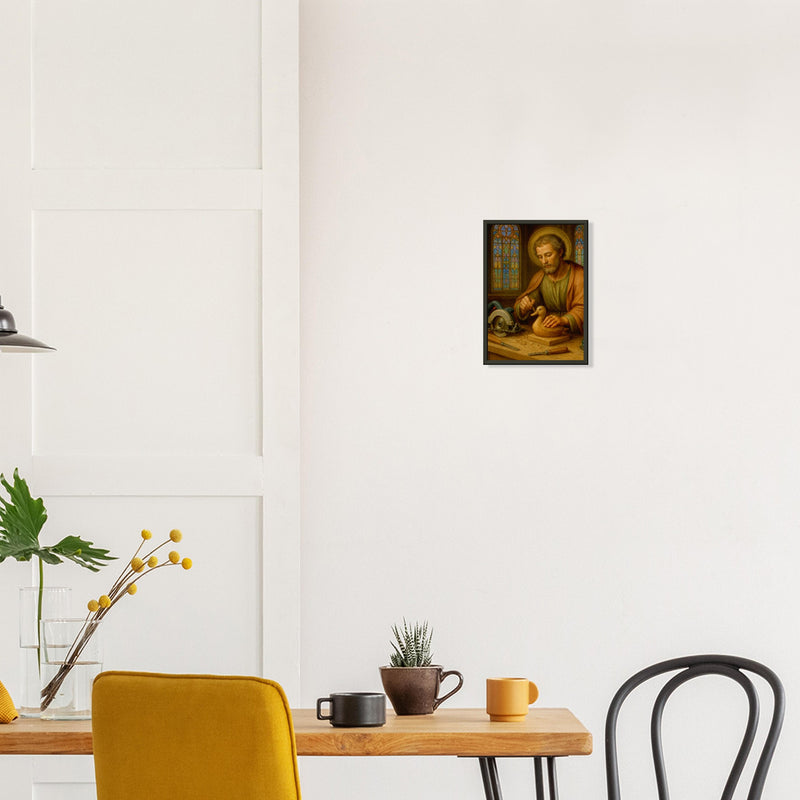 St. Joseph’s Duck – poster in aluminium lijst boven een houten bureau met gele stoel